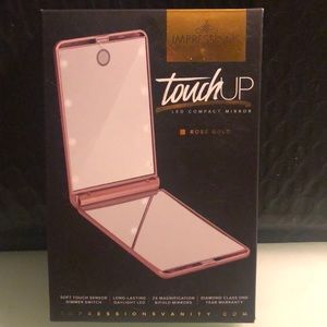 IMPRESSIONS LED TOUCH DIMMING COMPACT MIRROR